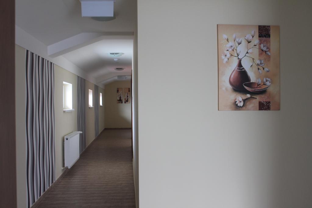 Potkerek Motel Дьор Екстериор снимка